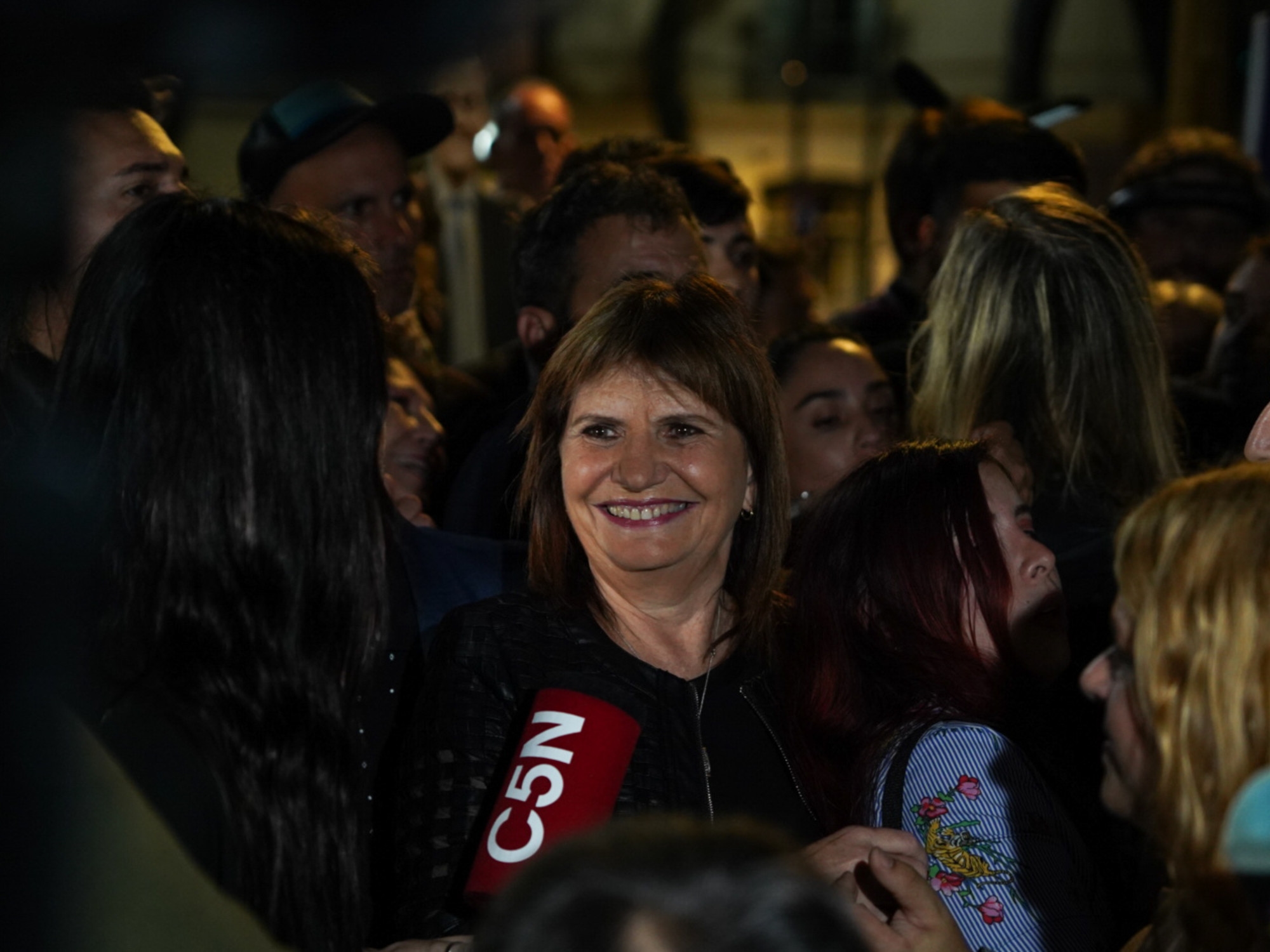 Patricia Bullrich forderte Mauricio Macri auf, „den Wandel mit allem, was er hat, zu unterstützen“, und der ehemalige Präsident antwortete: „Er hat seinen Machthunger in den Vordergrund gestellt.“
