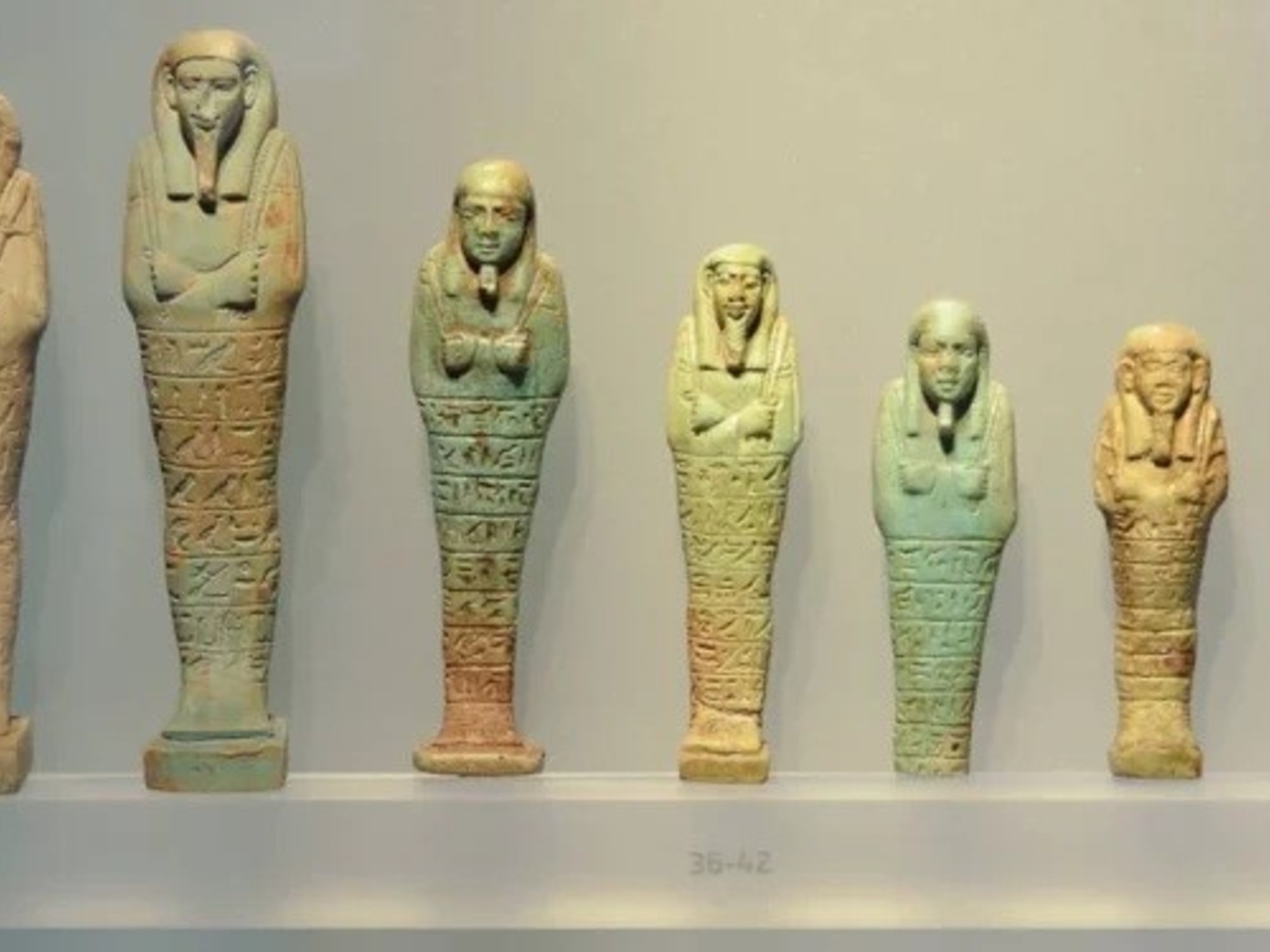 Ägypten hat 20 antike Artefakte entdeckt, die in einem australischen Auktionshaus ausgestellt waren.