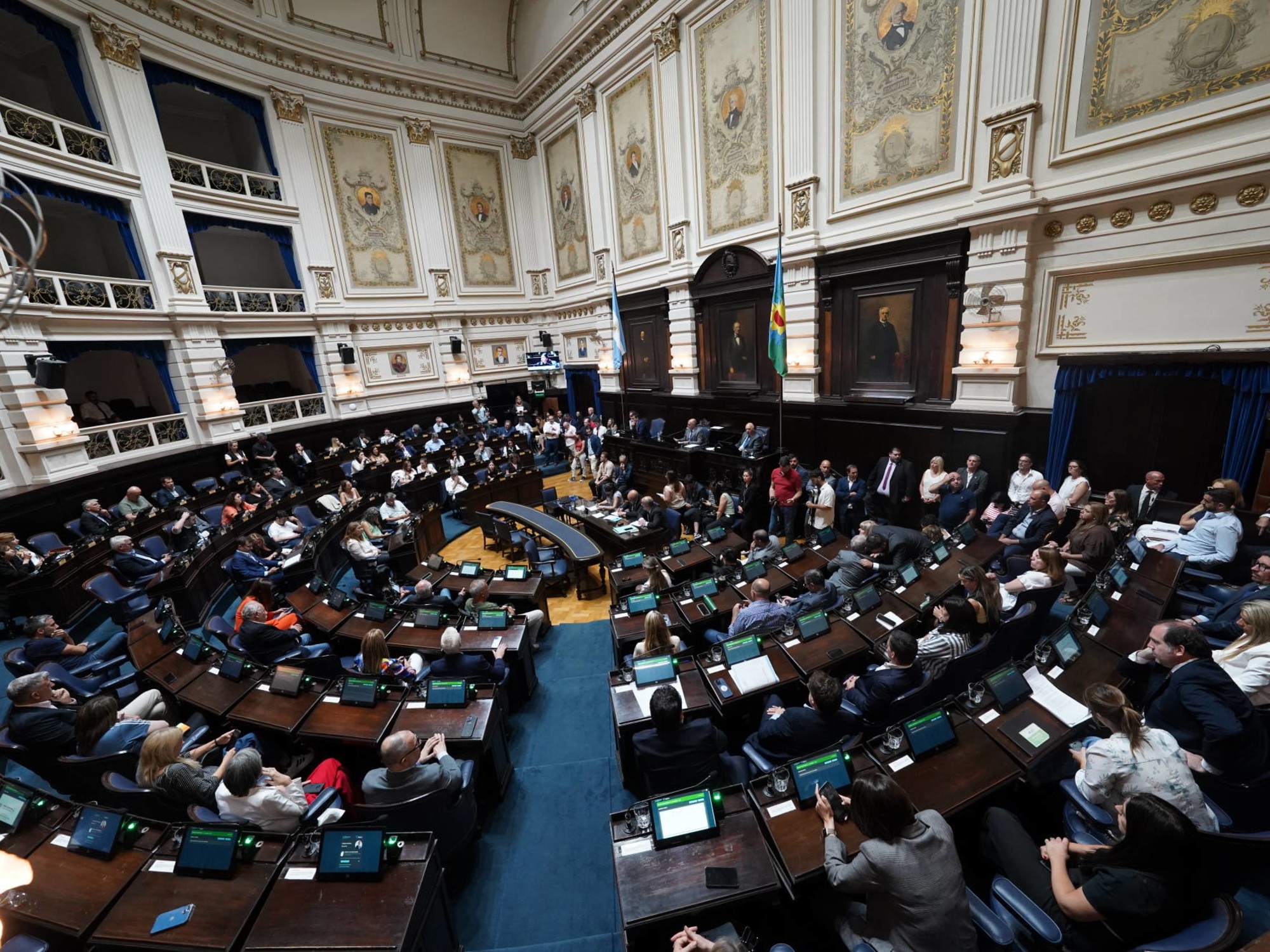 Die Sondersitzung, die sich an diesem Donnerstag mit der unbefristeten Wiederwahl der Bürgermeister von Buenos Aires befassen sollte, wurde abgesagt.