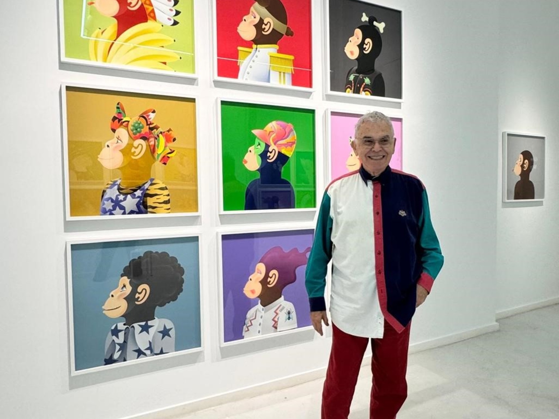 Edgardo Giménez, uma estrela pop com 1942 macacos de aparência elegante