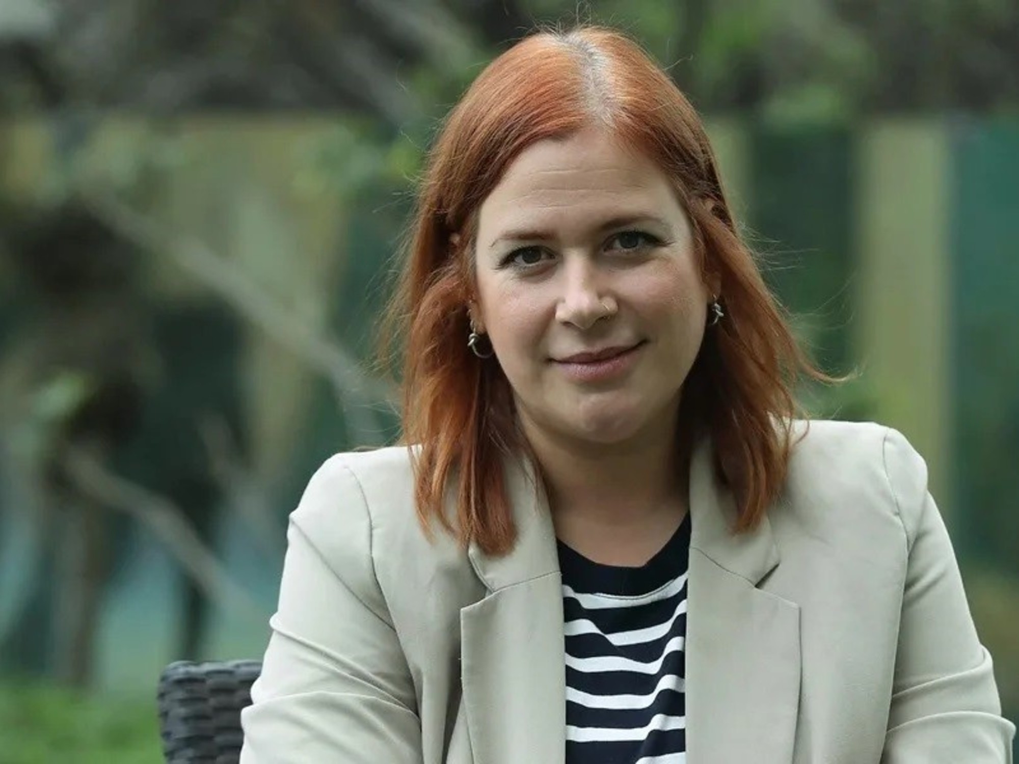 "Snob": Elísabet Benavent'in kırılgan erkekliği ve yeni ilişkileri inceleyen yeni romanı.