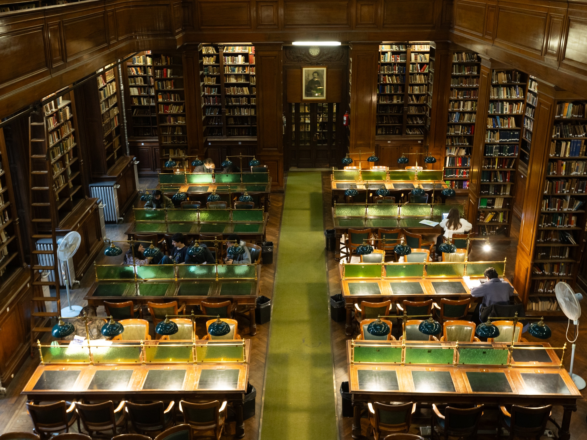 Wat kunstmatige intelligentie, dat "geëxternaliseerde brein", in de geschiedenis teweegbrengt