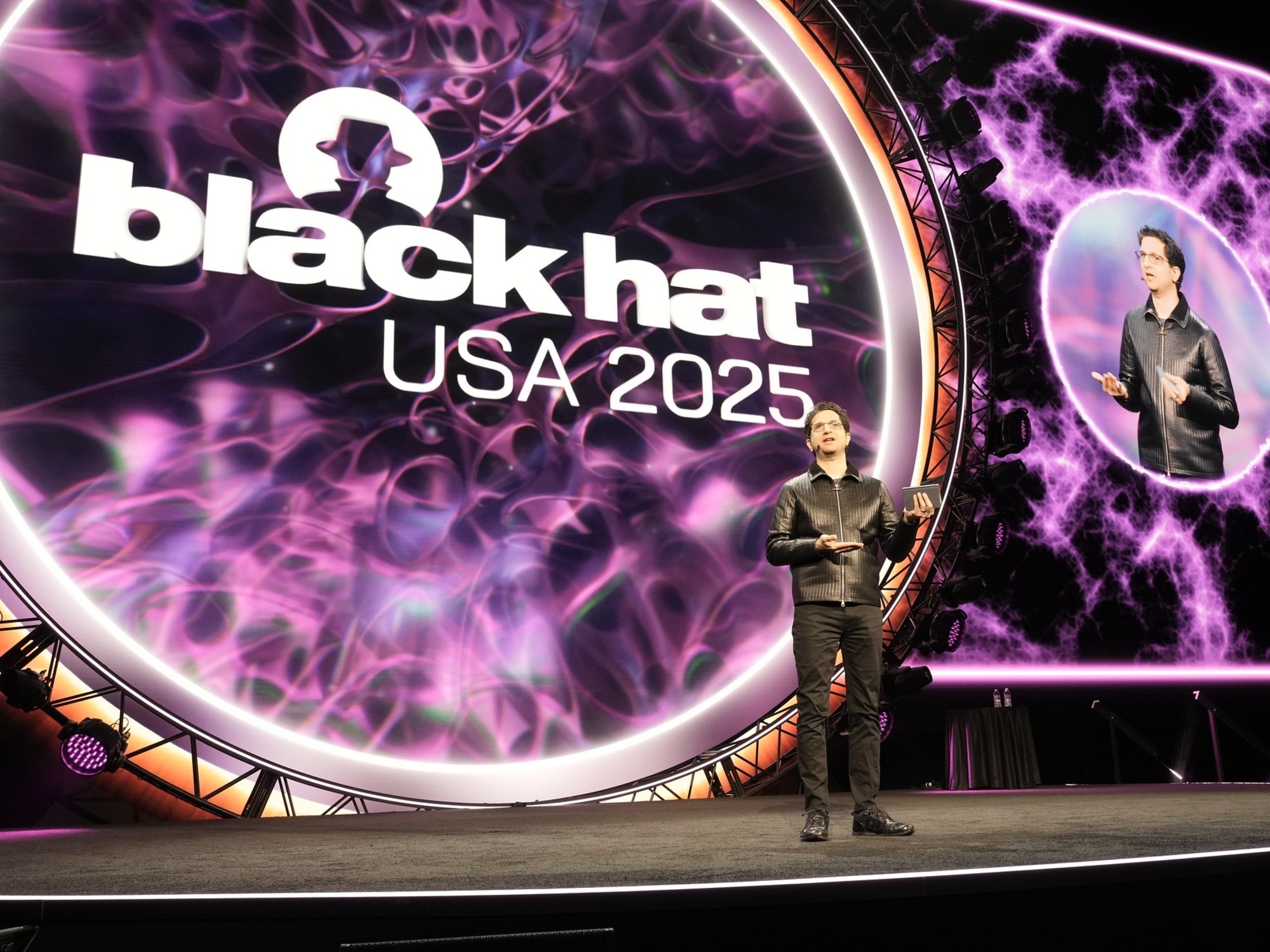 Black Hat USA 2025: „Technologie ist politisch“, sagte Jeff Moss, Hacker und Gründer der Konferenz.