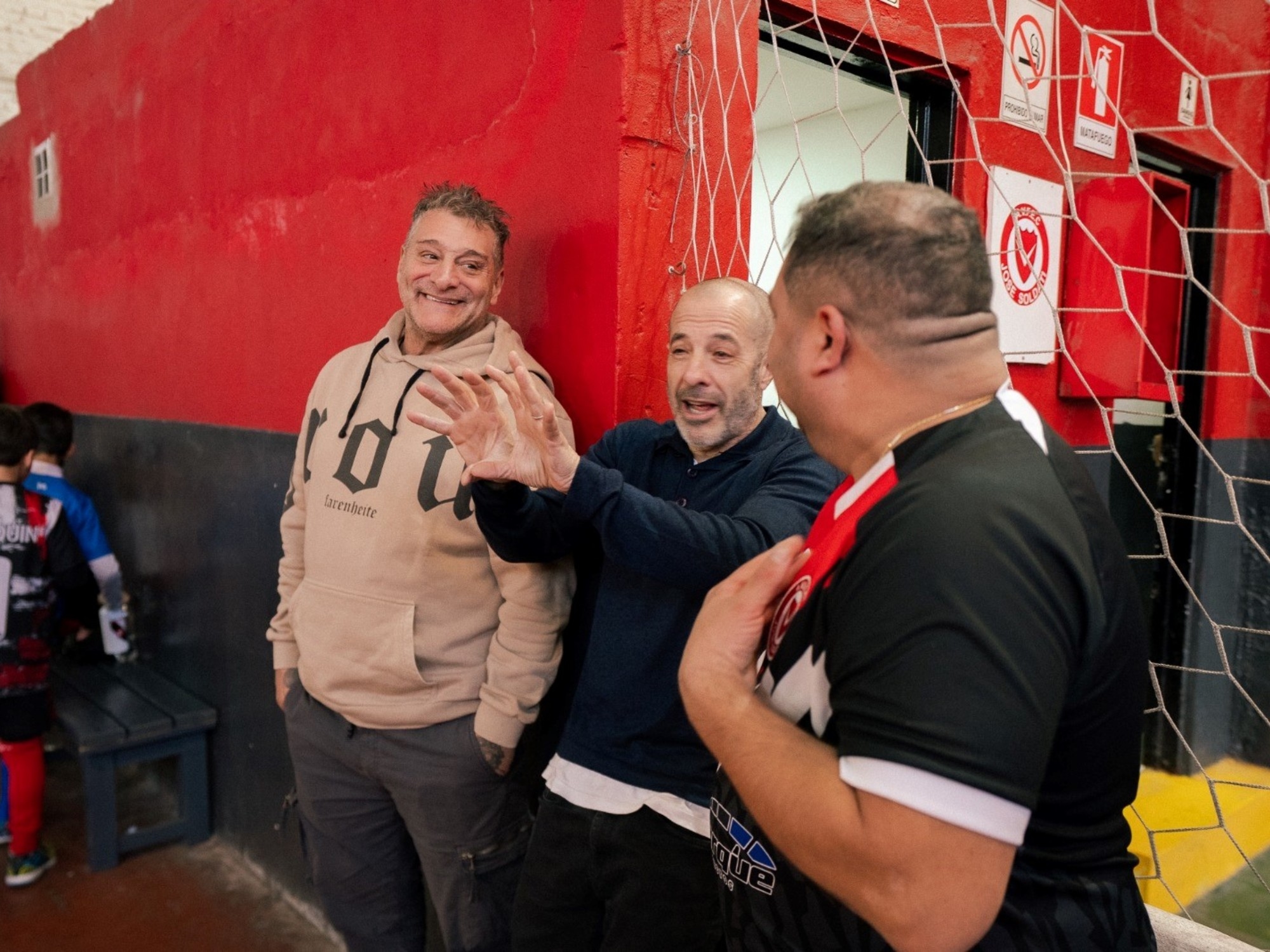 Nach den Wahlen kehrte „Turco“ García in ein bescheidenes Viertel zurück, um ein Wahlversprechen einzulösen.