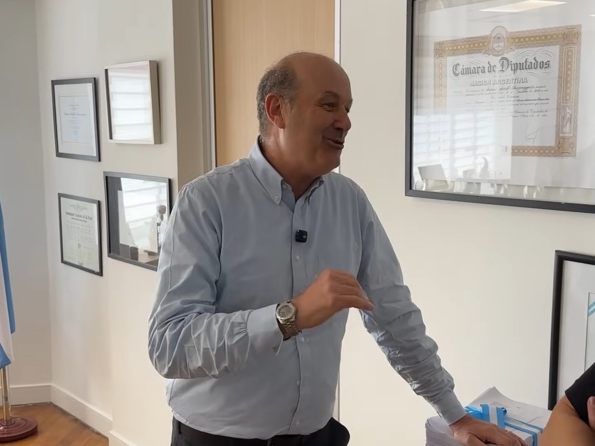 Federico Sturzenegger ha rivelato dettagli inediti sulla presentazione della Legge sulle Basi: "Milei a tratti gemeva, sembrava che stesse avendo un orgasmo."