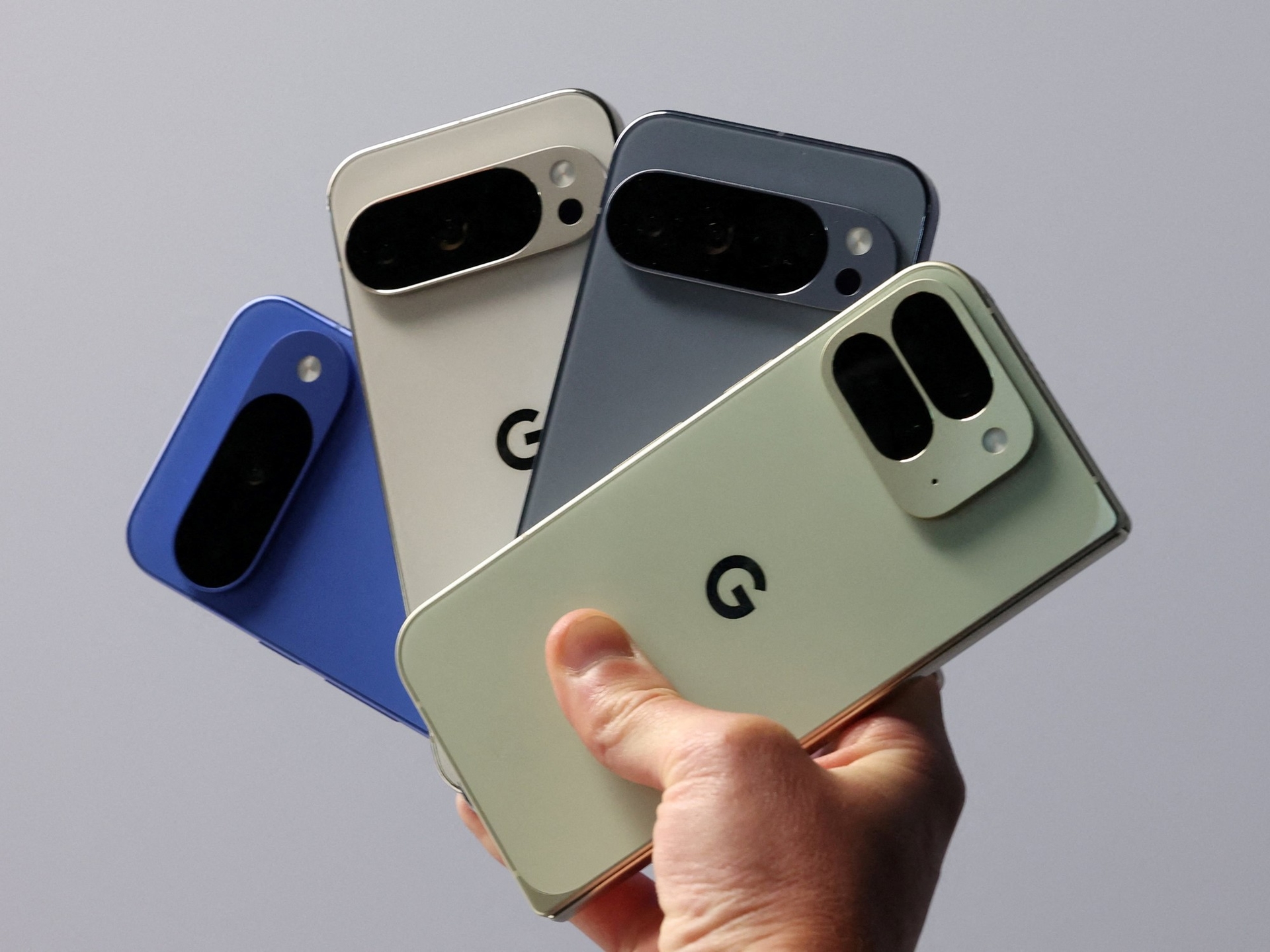 Google, yeni Pixel 10'u tanıttı: Fiyatlar, detaylar ve onu iPhone'dan öne geçiren yenilikler.