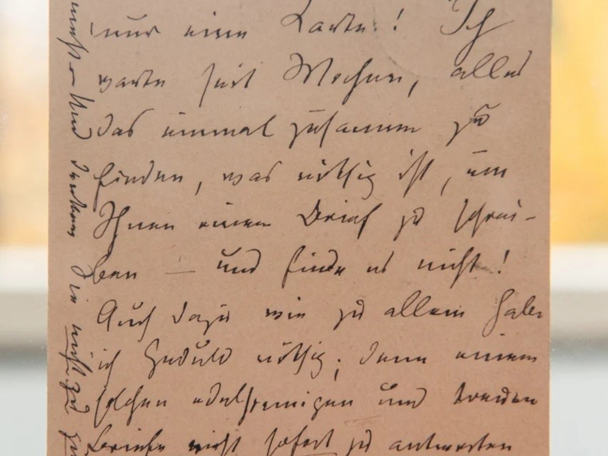 È emersa una lettera inedita di Friedrich Nietzsche, che rivela la sua rottura con un seguace antisemita.