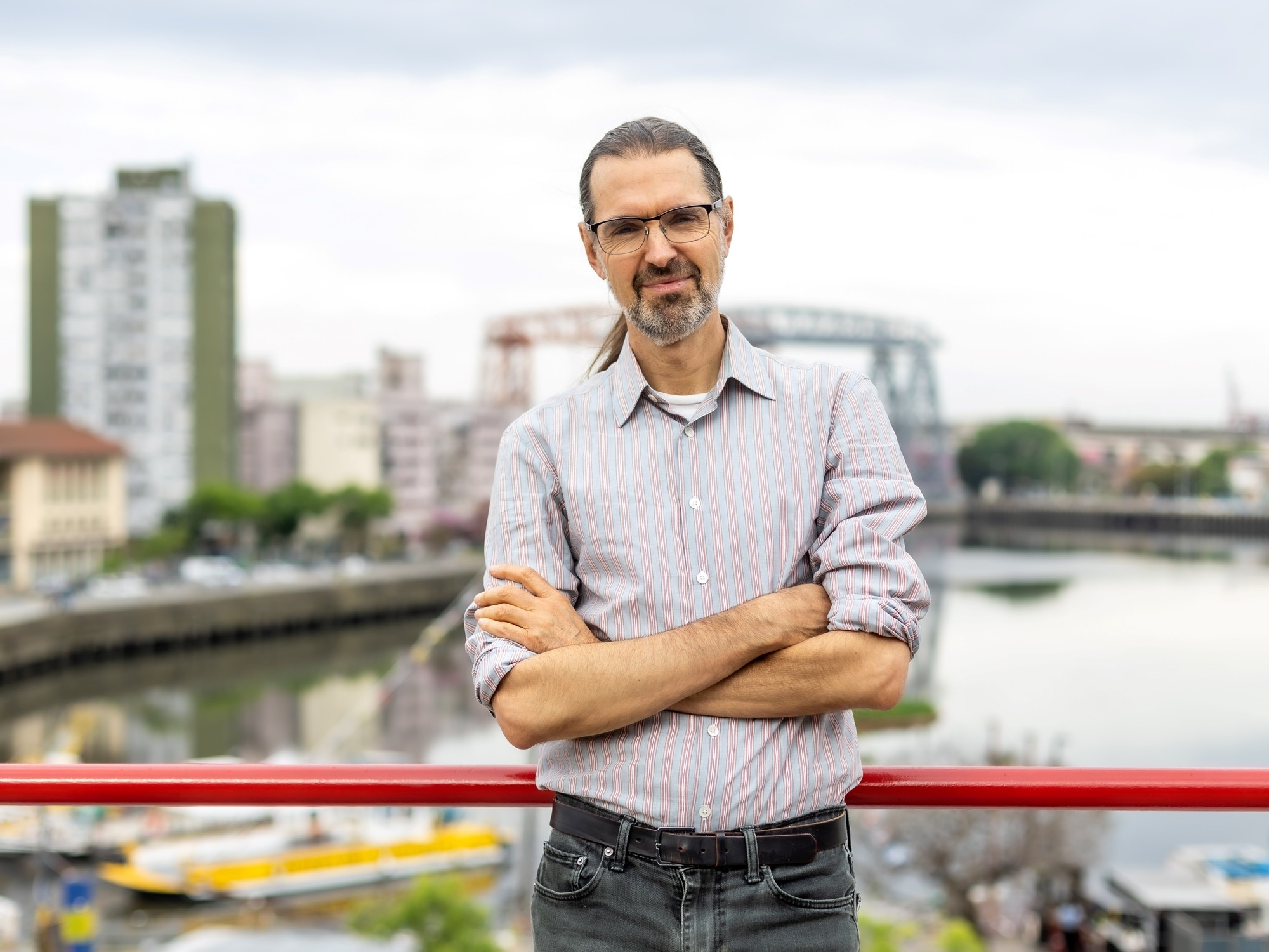 Daniel Canogar: Die Kunst, sich die Hände mit digitalem Müll schmutzig zu machen