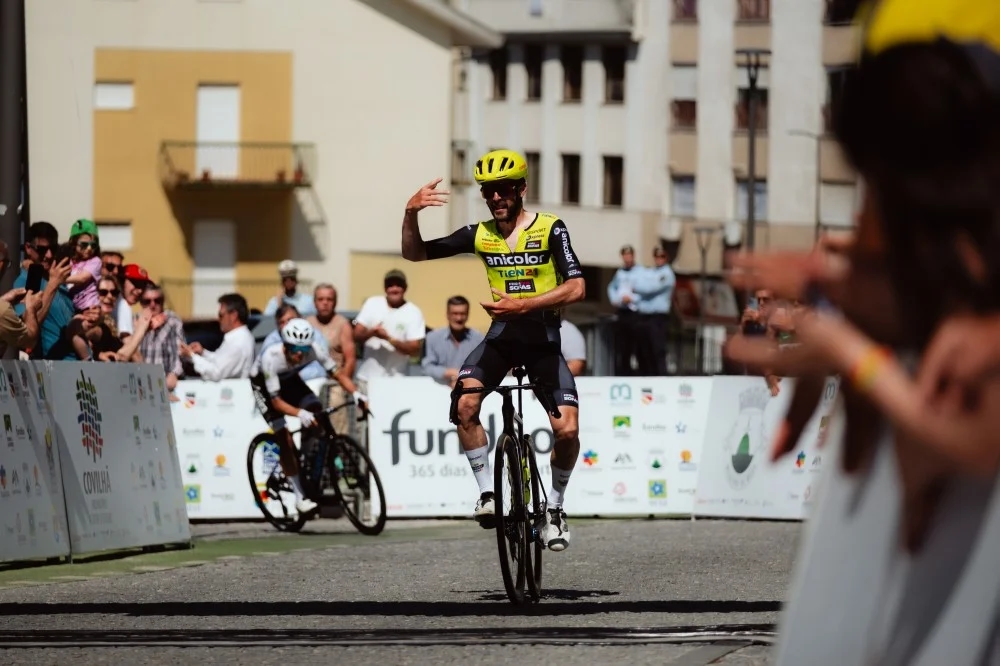 Alexis Guérin conquista GP Internacional Beiras e Serra da Estrela
