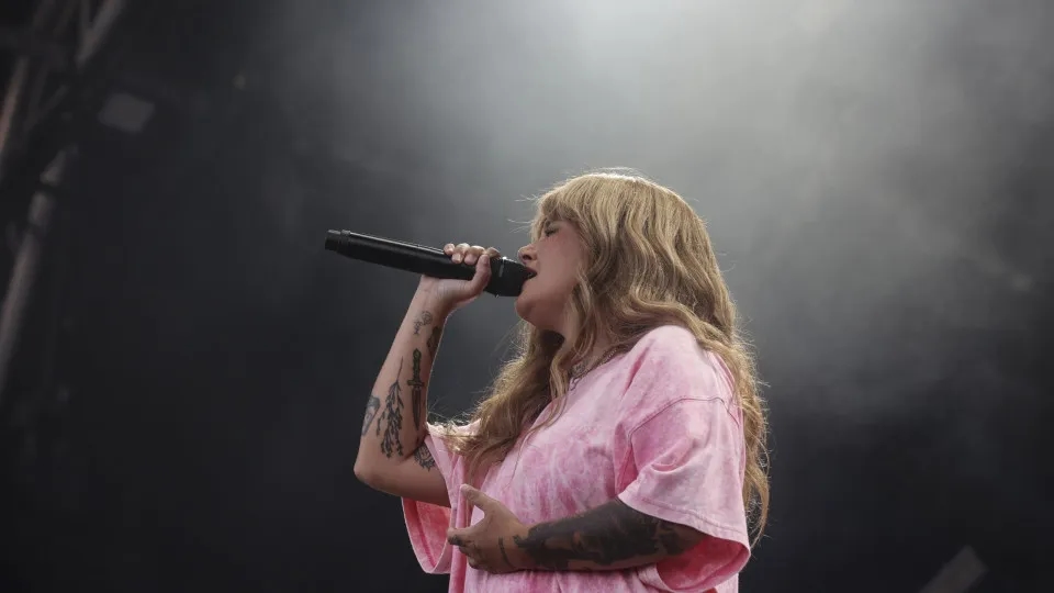 Carolina Deslandes veröffentlicht ein Album, das „völlig anders“ ist als alles, was sie zuvor gemacht hat
