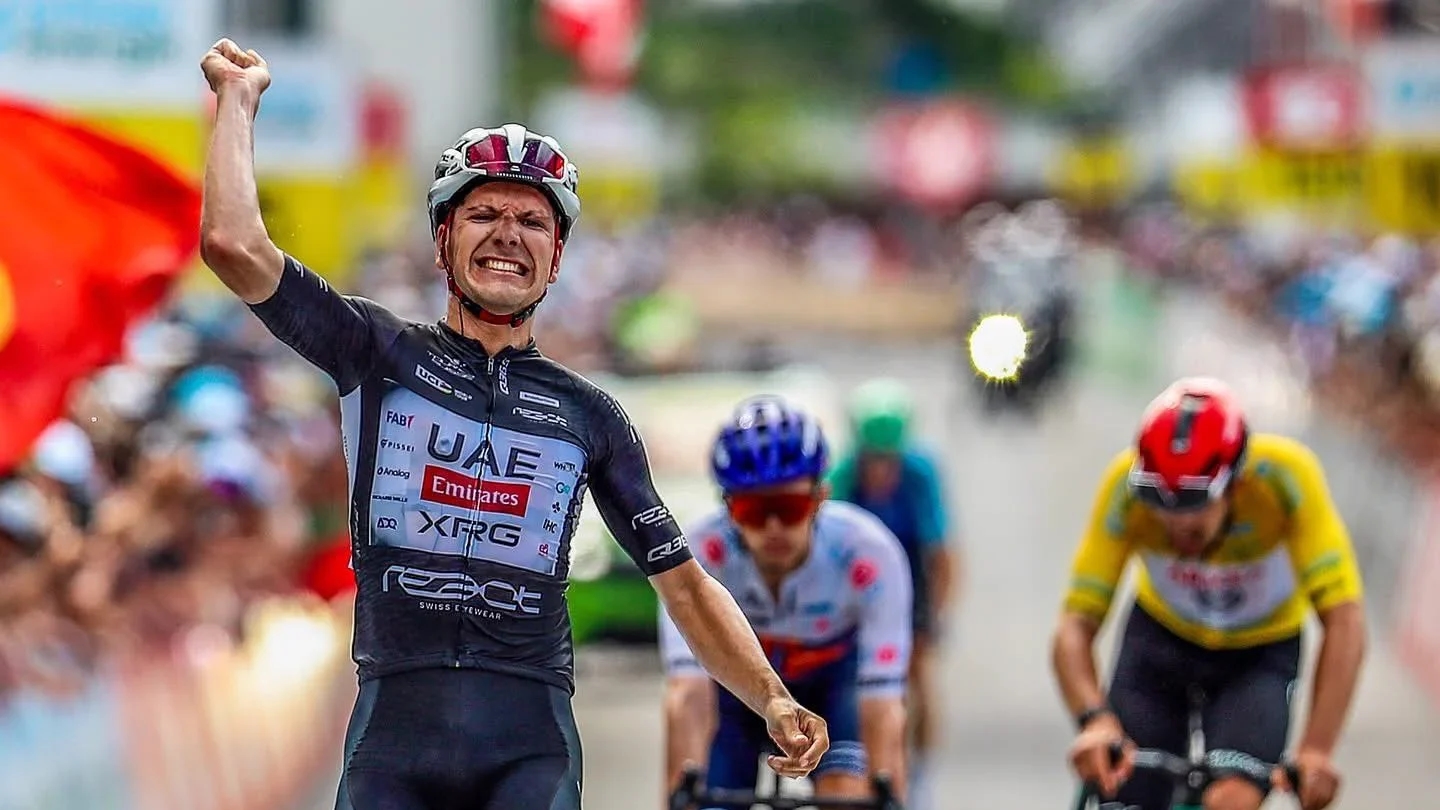 João Almeida vince la tappa e sale al secondo posto nel Giro di Svizzera