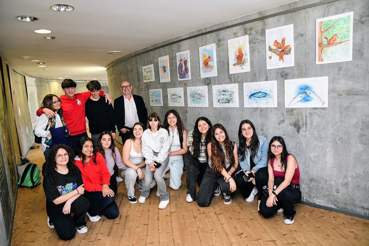 Alunos criam exposição que alia arte ao ambiente