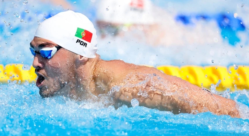 Diogo Ribeiro quatrième au 50 m papillon avec un record national