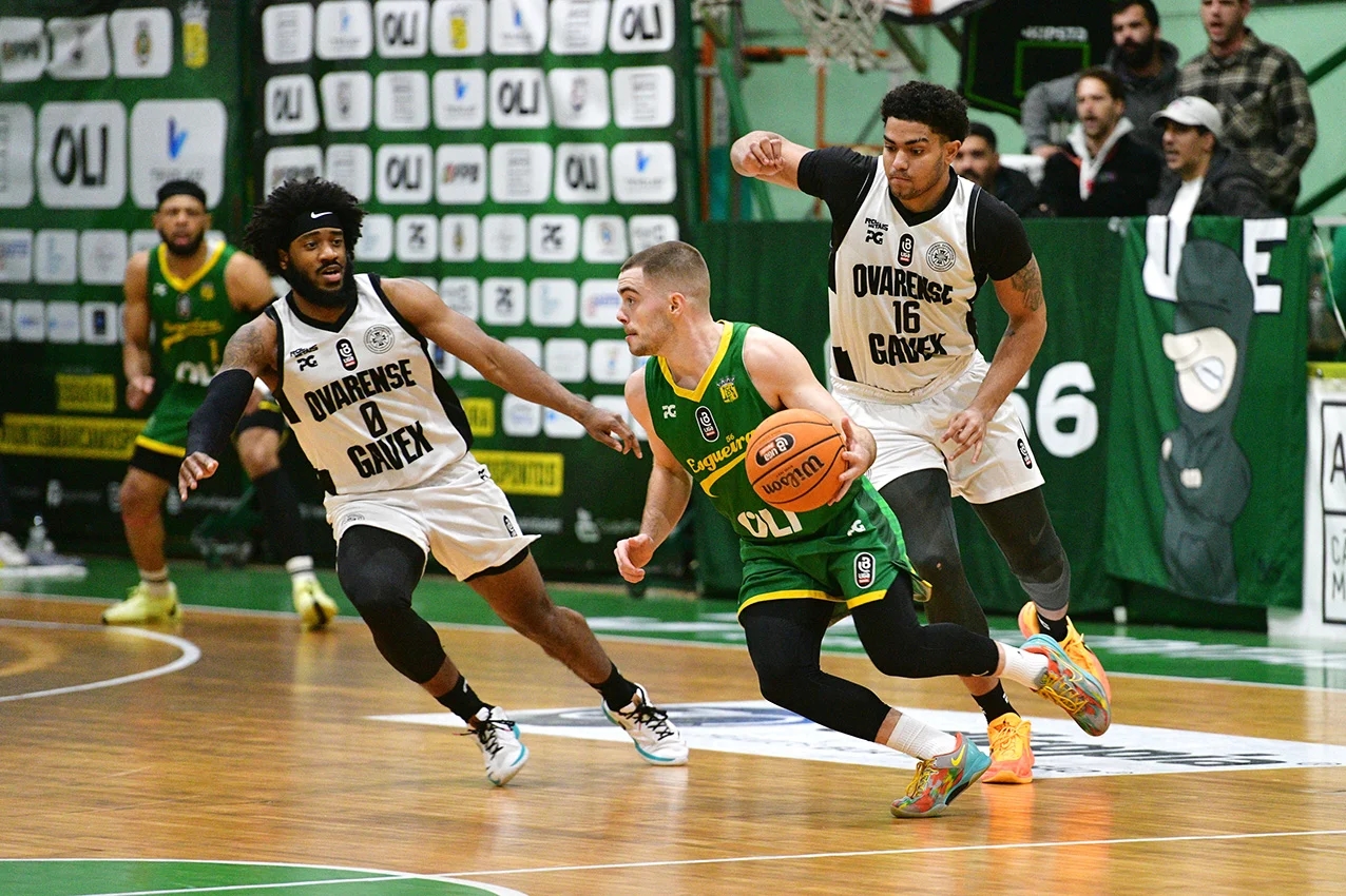L'Ovarense assicura Miguel Monteiro e António Monteiro