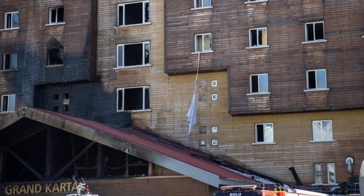 Affaire Grand Kartal | Plaignant Şişli : L'escalier de secours était inutilisable