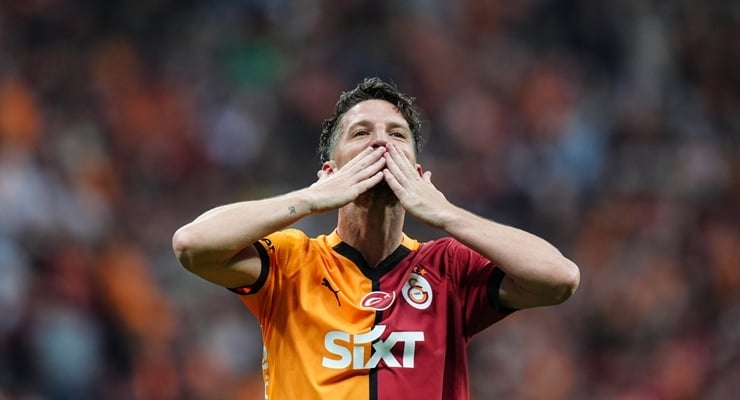Il Galatasaray saluta Dries Mertens