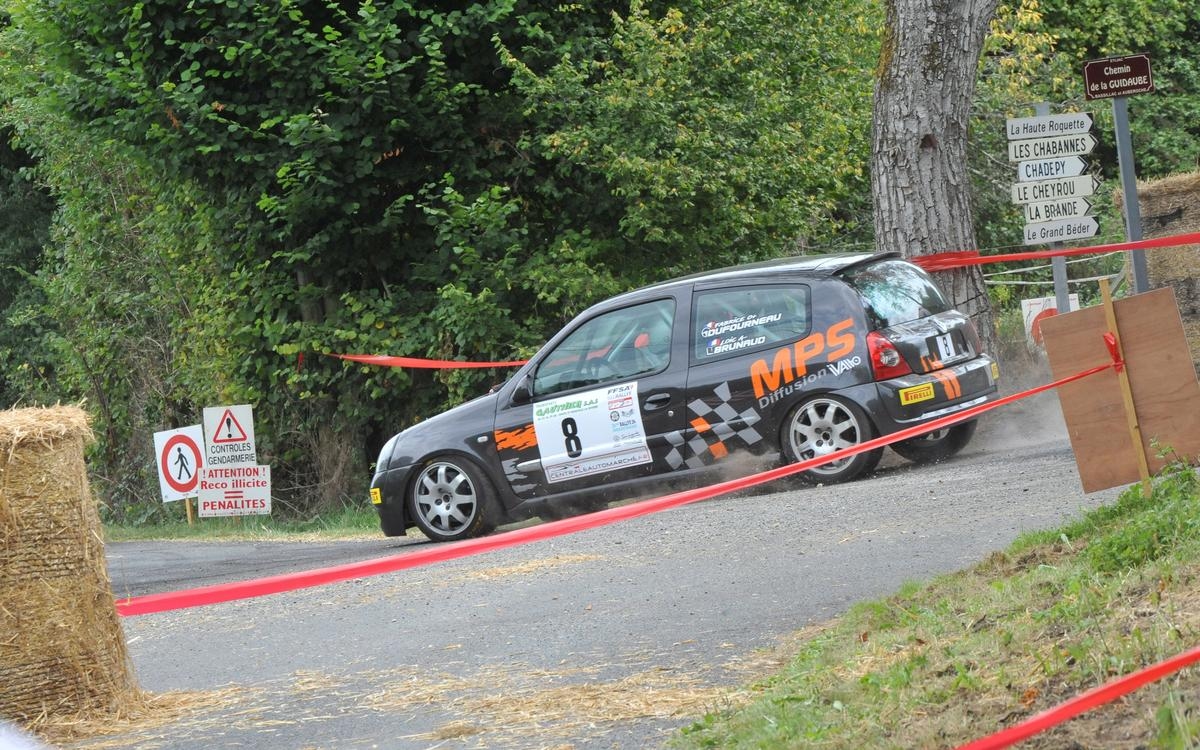Araba rallisi: Sıcak hava dalgası nedeniyle 24. Ralli iptal edildi