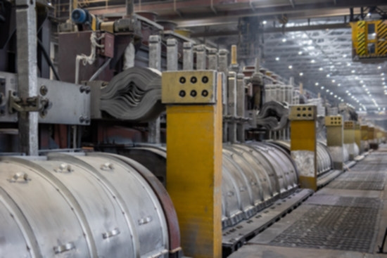RUSAL erweckt energieeffiziente Elektrolyseur-Designs zum Leben