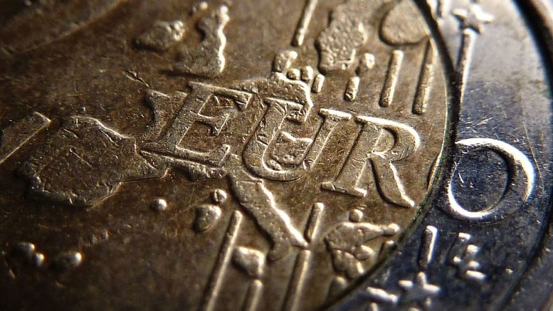 Ukrayna referans para birimi olarak avroya geçmeyi düşünüyor