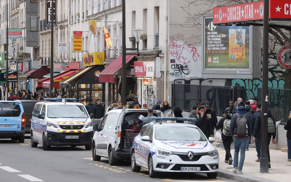 París (18): Nueva tragedia en el "Pequeño Kabul": dos migrantes afganos acusados de asesinar a puñaladas a Bashir, un migrante sudanés que supuestamente robó un teléfono (Actualización)