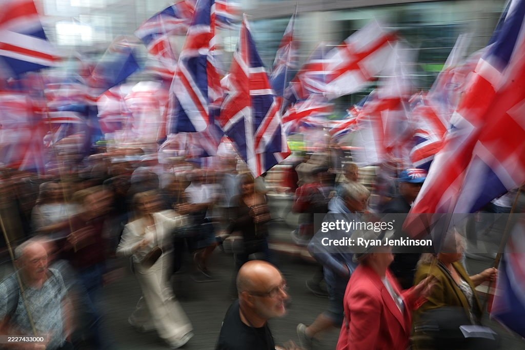 Manchester (Büyük Britanya): Göçü destekleyen bir insan dalgası