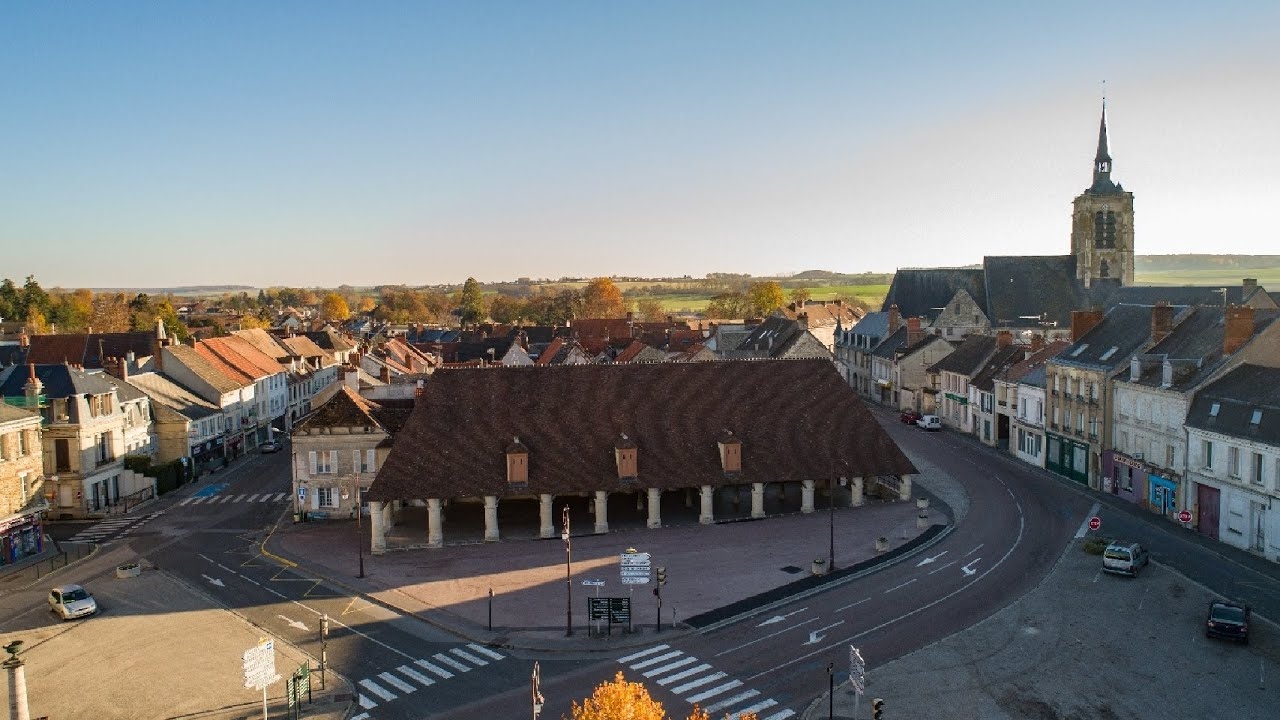 Fère-en-Tardenois (02): de plattelandsgemeente van 2900 inwoners wordt overspoeld door fastfoodrestaurants met kebab, pizza, enz.; de burgemeester vaardigt een gemeentelijk decreet uit. "Dit kan worden verworpen, maar ik wil mijn frustratie laten horen."