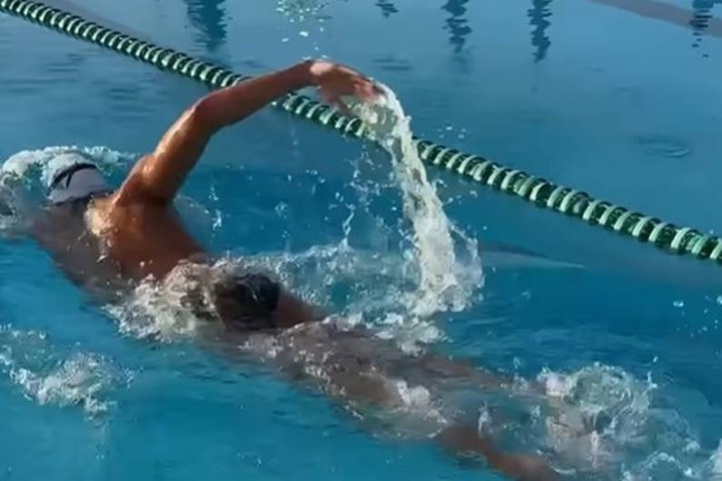 Porady dotyczące techniki pływania od Tri-Swim: Większa prędkość w wodzie: Jak poprawić kopnięcie