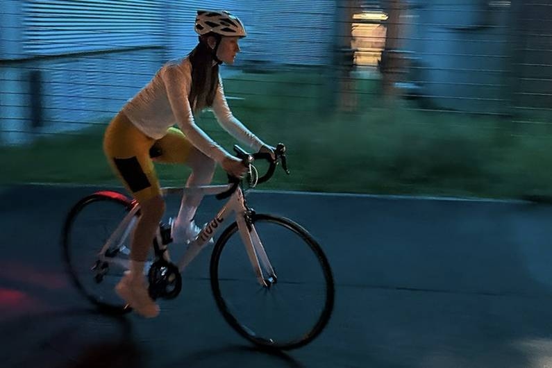 Expert Anne van Hettinga: Cycling in autumn: 12 tips for more safety – and fun