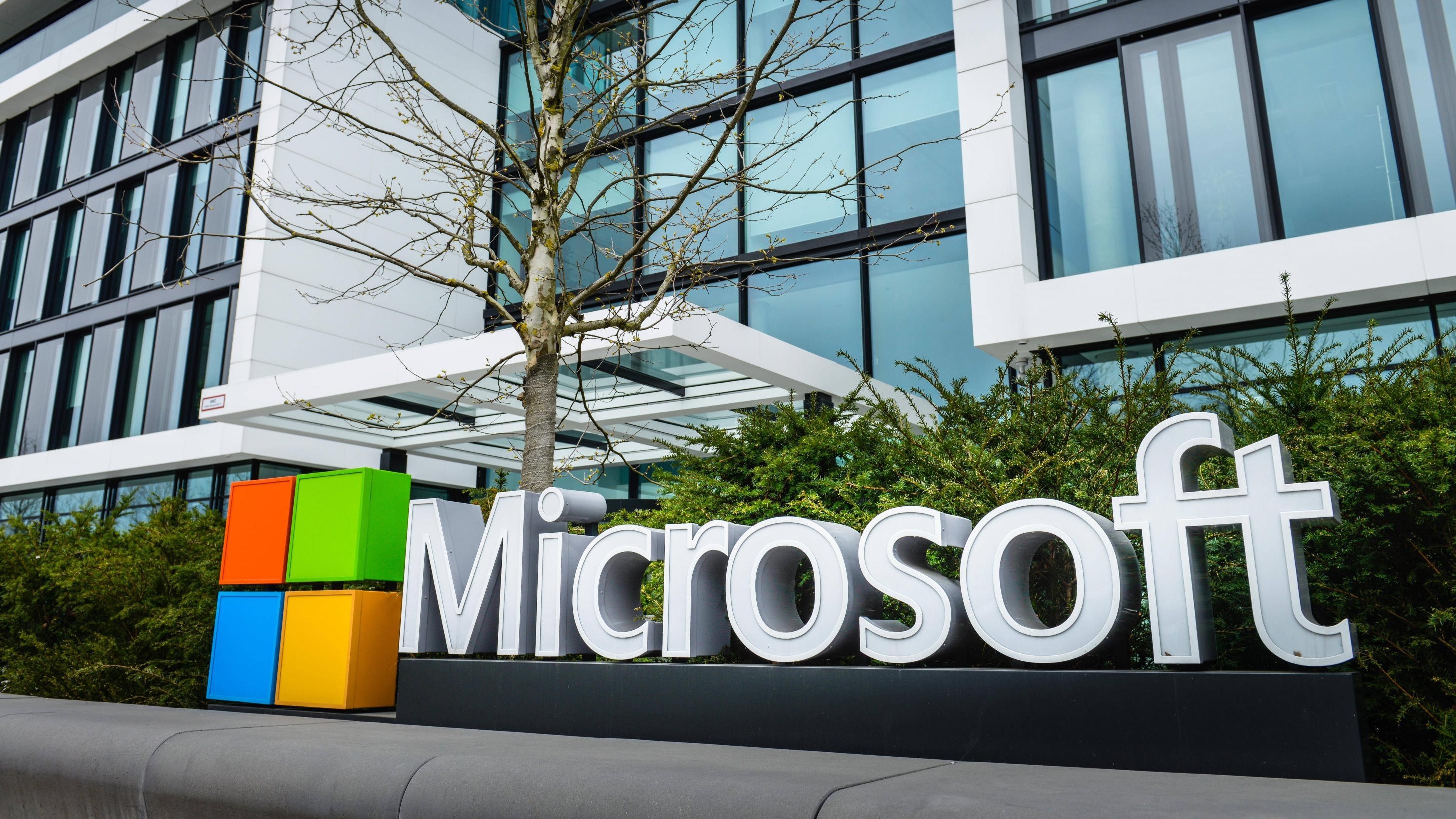IA en lugar de Xbox: Microsoft vuelve a recortar miles de empleos