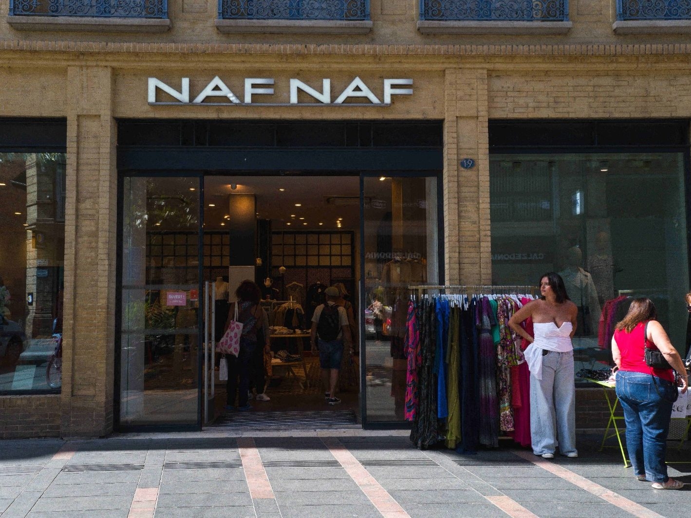 "Una vez más, los empleados se encuentran en una situación de extrema incertidumbre": otra recuperación judicial a la vista para la marca Naf Naf