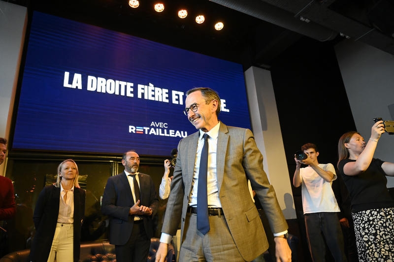 Bruno Retailleau, LR'nin geniş çapta seçilen başkanı oldu, bu da Laurent Wauquiez için bir hak