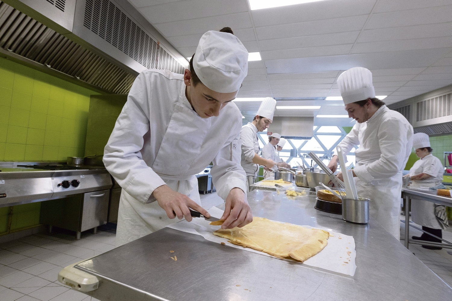 Cash cow for employers, exorbitant cost for the State… Apprenticeships are taking another hit