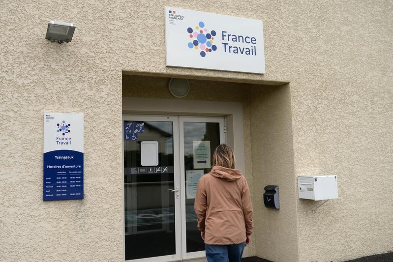 Zawieszenie zasiłków na okres od 1 do 4 miesięcy: oto nowe sankcje wymierzone w bezrobotnych