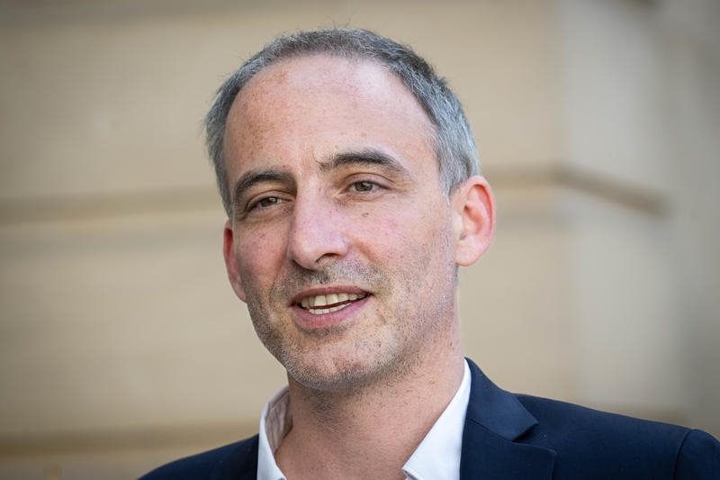 Publiek Plein: Raphaël Glucksmann wil werk centraal stellen in zijn visie