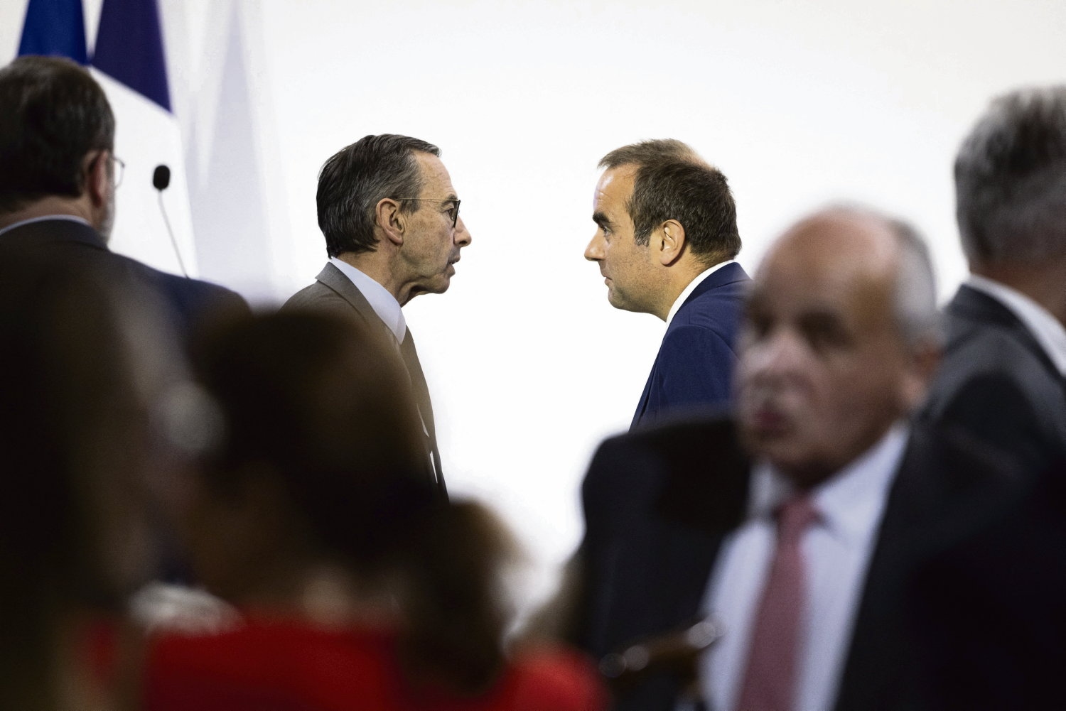 Bütçesel kemer sıkma, göçmen karşıtı politika: LR, Sébastien Lecornu'nun yeni hükümete katılması için şartlarını dikte ediyor