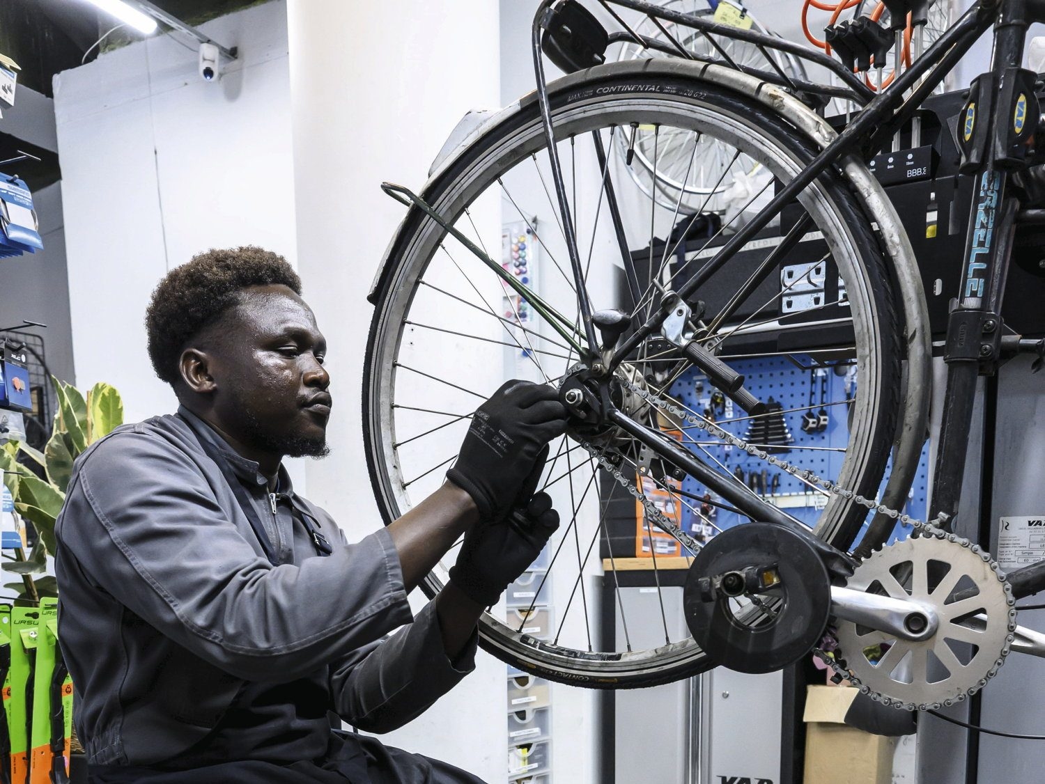 CycloCare: the bike workshop that takes care of mechanics