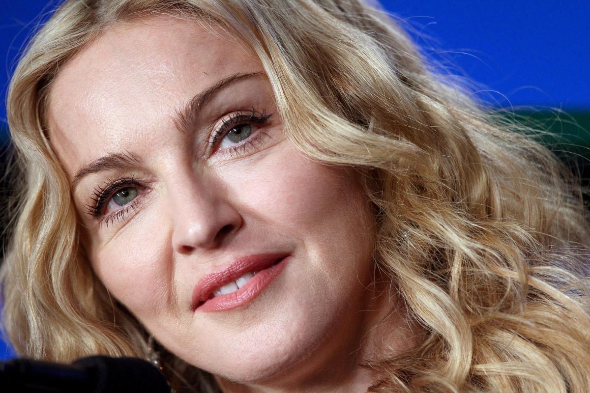 Muziek: Madonna viert haar verjaardag in Toscane, in afwachting van de Palio di Siena.