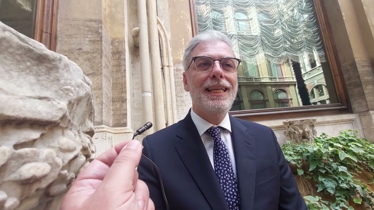 Mollicone in Giffoni: "Jongeren zijn de protagonisten van de toekomst. Het Parlement zal de thuisbasis van de dialoog zijn."