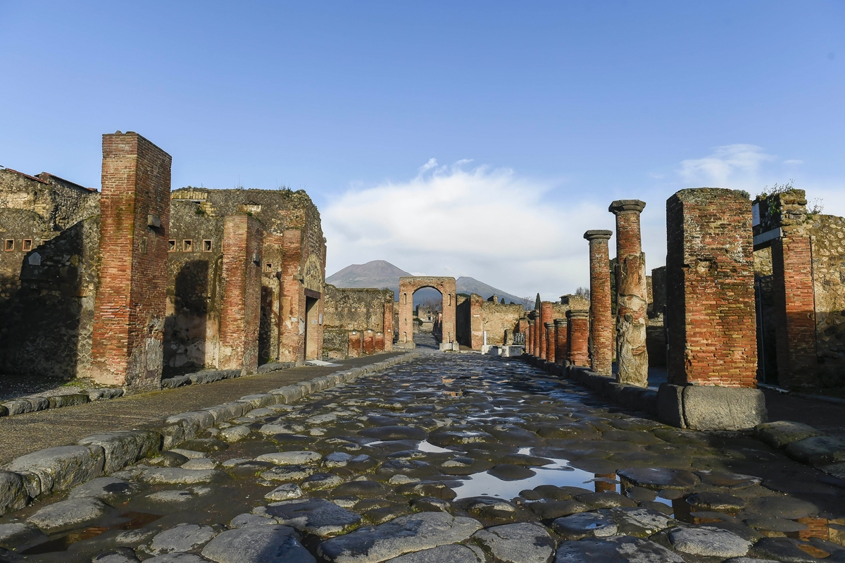 Pompei, torna negli Scavi dopo 80 anni il mosaico portato in Germania da un ufficiale della Wehrmacht