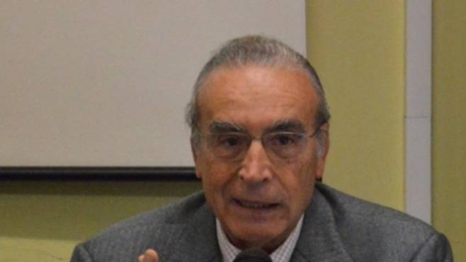 Addio a Ermanno Corsi, voce autorevole del Premio Capri-S.Michele e custode dell’anima culturale dell’isola