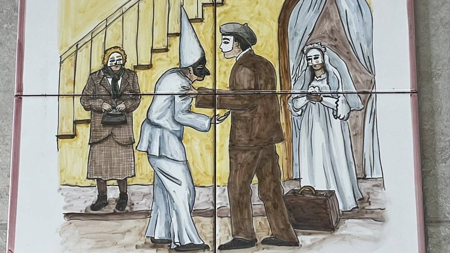Eventos, "Carnuluvaro mio" em Montecorice: um museu que celebra o baile de máscaras tradicional