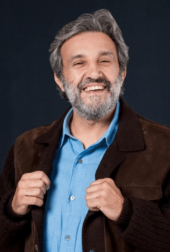 Prijzen: Flavio Insinna wint de "Segreti d'Autore"-prijs 2025.