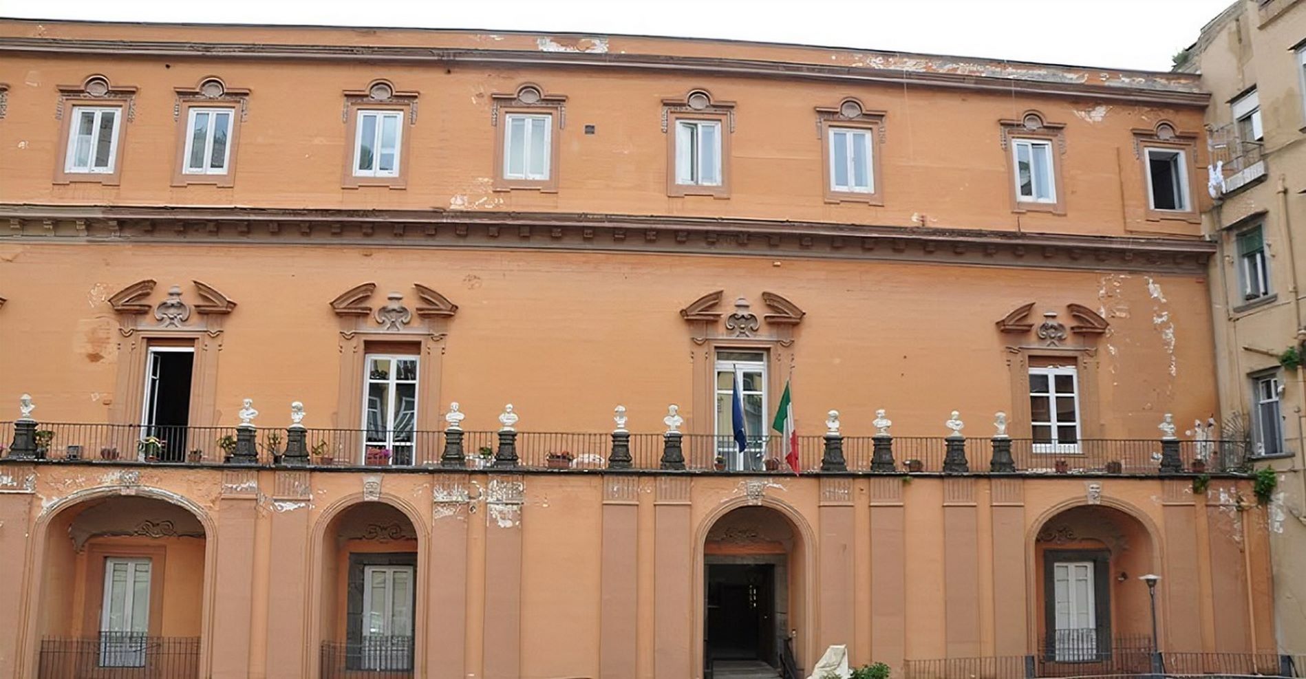 Dia de portas abertas no Instituto Pontano: as portas abrem ao público em 10 de setembro. A escola primária também abre este ano.