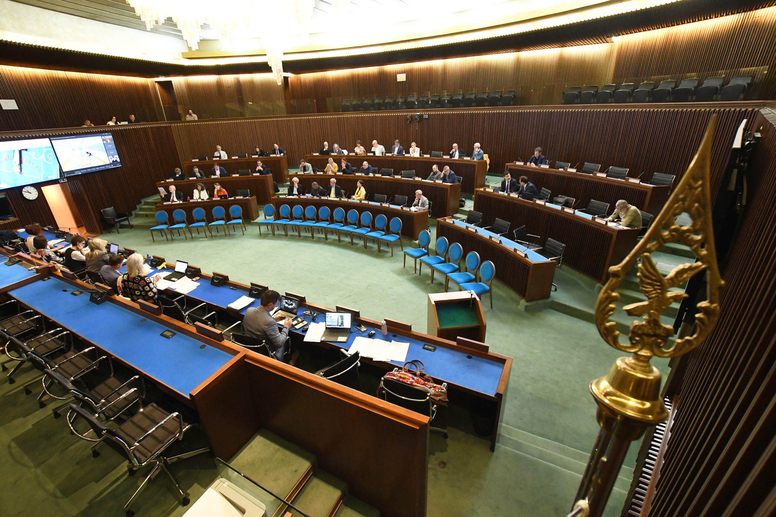 Privé-eigendommen. IV Comm/1: wetsvoorstel 36 beoogt het bevorderen van herstel en hergebruik