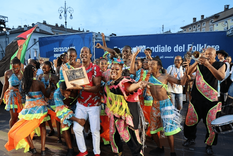 Les cinq festivals folkloriques internationaux du Frioul-Vénétie Julienne ont été présentés à Udine.