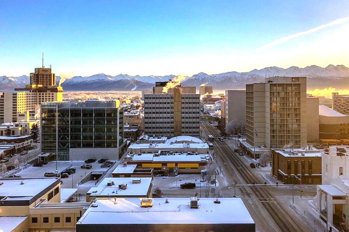 Anchorage: Waar is de Trump-Poetin-top in Alaska? / Het voormalige Amerikaanse Eskimo-dorp verkocht door Rusland