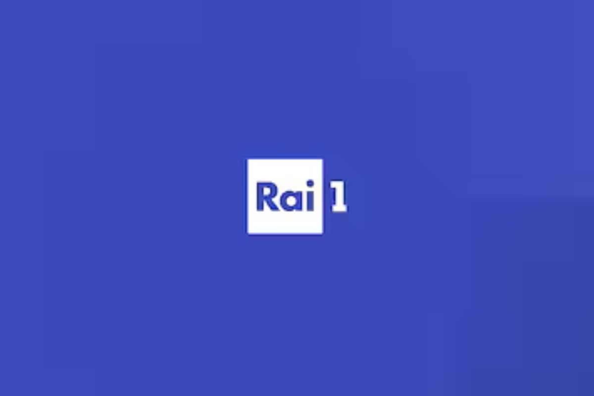 Ведущие Rai, разгорается скандал: «У них фейковые профили в социальных сетях» / Подозрительные лайки и ядовитые комментарии: это шторм