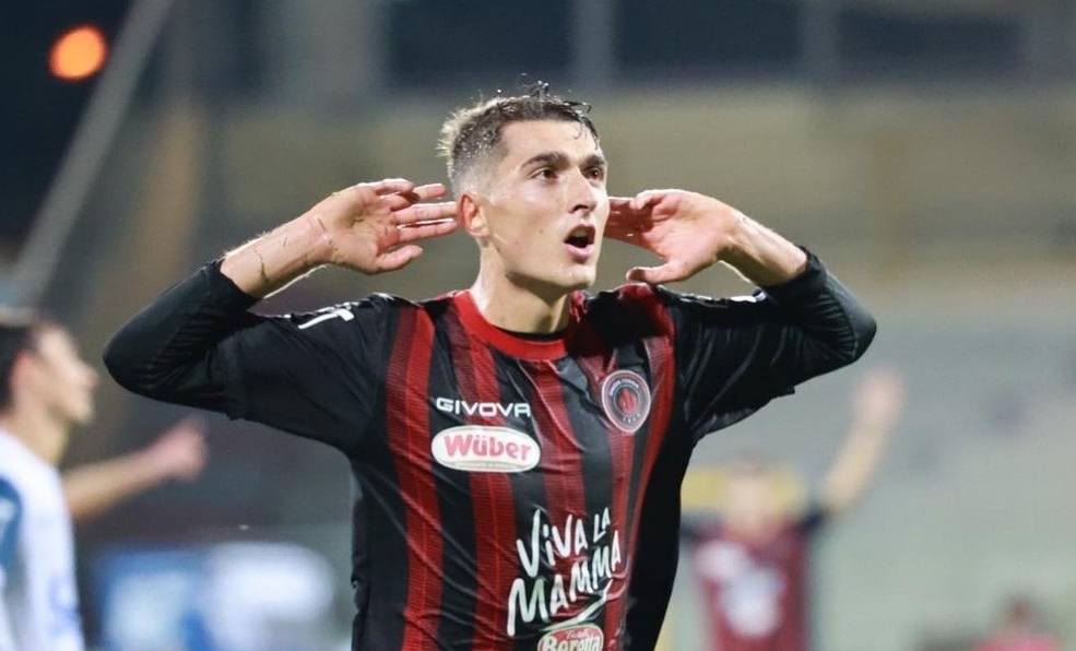 Vincenzo Garofalo keert terug naar Foggia: zijn terugkeer naar AC Milan is officieel, met een contract tot 2027.