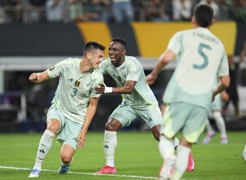 El Tricolor lider ve çeyrek finallere katılmaya hak kazandı