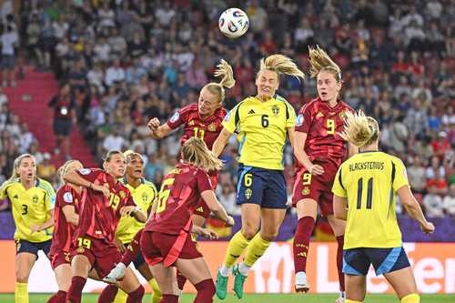 Sweden thrashes Germany 4-1 to advance to the Women's Euro Cup